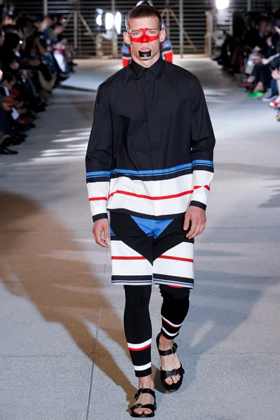 Look 20